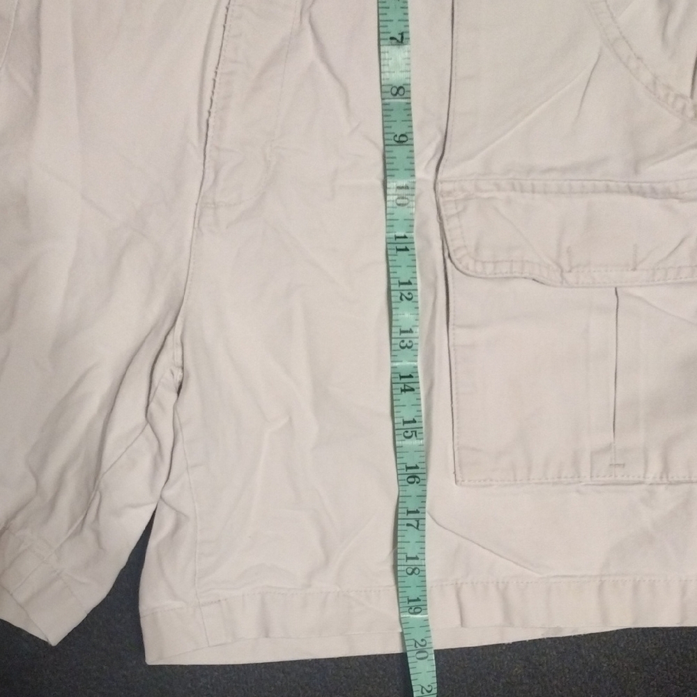 Men's White Cargo Shorts - Picture 8 of 8